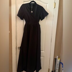 SHORE Black Maxi dress with Tulip cut sleeves and back cut/out. Size XS